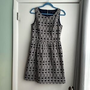 Brooks Brothers dress navy with cute pattern size 6